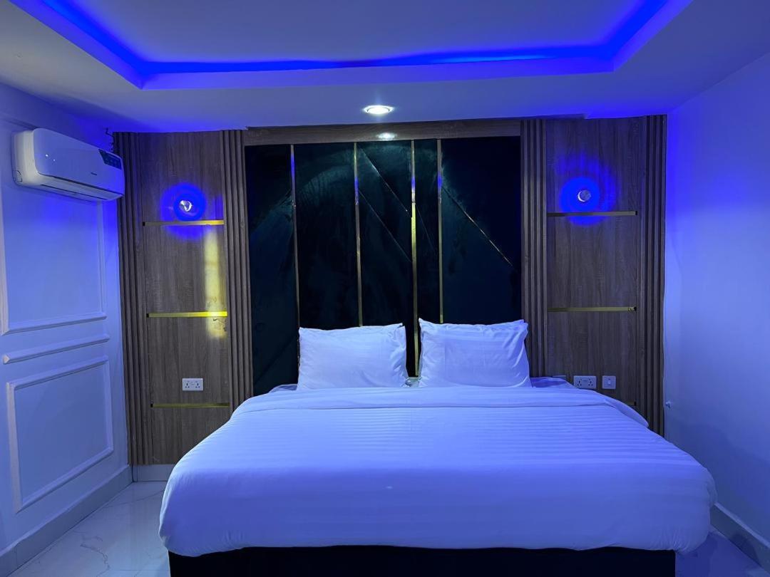 Villa Palazzo Hotel 2 Икея Экстерьер фото