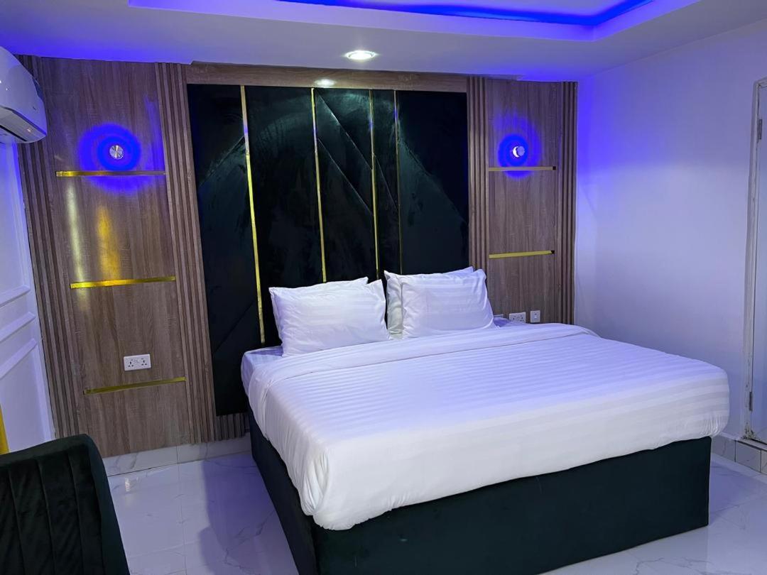 Villa Palazzo Hotel 2 Икея Экстерьер фото