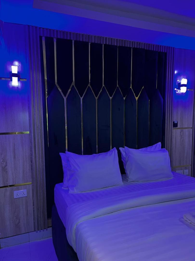 Villa Palazzo Hotel 2 Икея Экстерьер фото